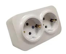 Розетка подвійна із заземленням керамічна накладна керамічна біла 10А Lumano MODA