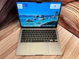 Ноутбук Apple MacBook Air 13.6" 2022 M2/8/512 (HT0DGG2JFM) Б/в
