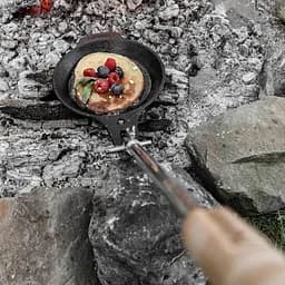 Сковорода чавунна Petromax Cast-Iron Campfire Pan (1017-l-fp17) - мініатюра 2
