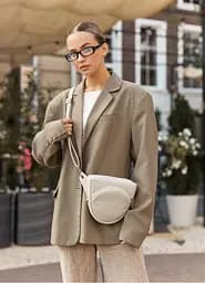 Женская кроссоди сумка бананка Sambag Sofi серая 20×18×5 см (88193030)