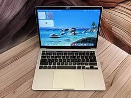 Ноутбук Apple MacBook Pro 13" 2020 i7-1068NG7/32/512 (C02F613BML87) Б/в