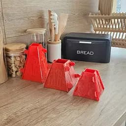 Набір розбірних форм з 3 штук для сирної паски 1.0 кг / 0.5 кг / 0.3 кг, Ласунка Червоний 83074