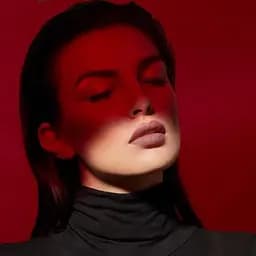 Помада для губ Deborah Red Mat матова відтінок 17 First Kiss 4.4 г - мініатюра 2