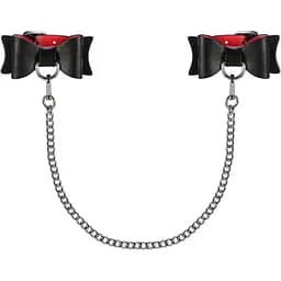 Кожаные наручники-банты с длинной цепью Obsessive A745 cuffs, черно-красные