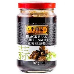 Соус Lee Kum Kee с черной фасолью и чесноком 368 г