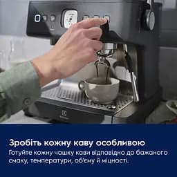 Кавоварка еспресо Electrolux E8EC1-8BP (7157708) - мініатюра 2
