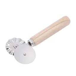 Багатофункціональний з'єднувальний ніж 2 в 1 для піци та тіста з роликом та дерев'яною ручкою 15.5 см, Kitchette 85667