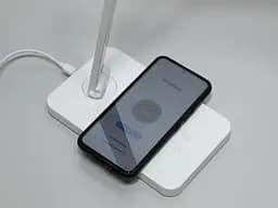 Настільна лампа LED Diasha A855WH wireless charge, 5W, регульована висота 20-67 см, білий, сучасний стиль - мініатюра 3