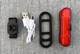 Велосипедный фонарь задний аккумуляторный AS1010 габаритные огни вело фара красный свет 4 режима