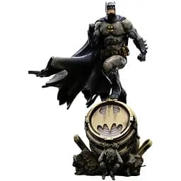 Статуэтка DC Comics Batman Deluxe Exclusive - Art Scale 1/10 (Бэтмен) 33 см