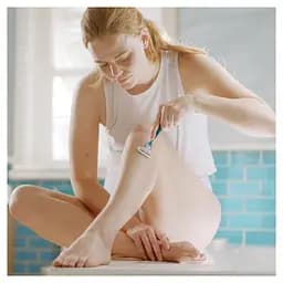 Подарунковий набір Gillette Venus Гладкість: Бритвенная ручка + Змінні картриджі для гоління, 2 шт. + Гель для гоління Satin Care Алое Вера, 75 мл - мініатюра 4