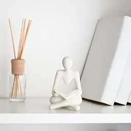 Статуетка МВМ My Home Мислитель з книгою біла (DH-ST-23 WHITE) - мініатюра 4