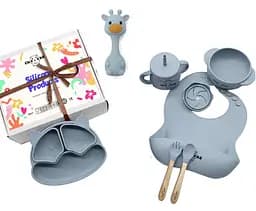 Набір силіконового дитячого посуду Cheeks для прикорму на присосках із харчового силікону блакитний з гризунком прорізувачем-брязкальцем Жираф