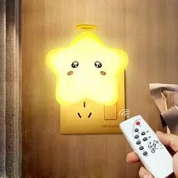 Дитячий світлодіодний нічник-розетка LED з датчиком освітлення Зірочка Star T59426 Білий