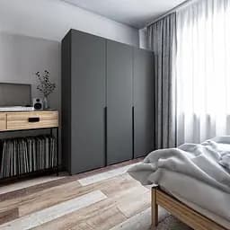 Шафа з полицями та штангою для одягу Moreli ST-0027 1800x2200x520 мм Антрацитовий (zg-st0027-antracit)