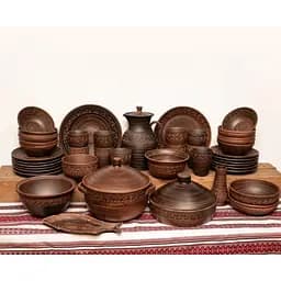 Рождественский набор керамической (глиняной) посуды Рождество в Большой Семье на 12 человек
