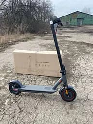 Електросамокат KUGOO М365 Pro MAX з переднім амортизатором 13Ah сірий(2025) - мініатюра 7
