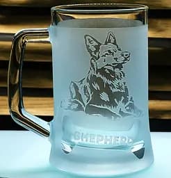 Пивний кухоль з ручкою 660 мл з гравіюванням Німецька вівчарка   власнику собаки