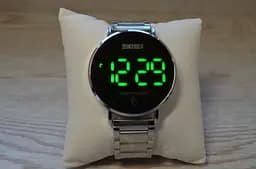 Наручний жіночий годинник Skmei Light 1550 (Сріблястий) - мініатюра 2
