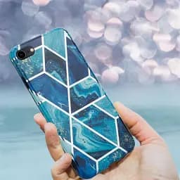 Чехол Cadorabo для Apple iPhone13 2020 в цвете Blue Wave Marble No. 13 - силиконовый чехол ТПУ с мозаичным рисунком