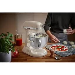 Планетарний міксер KitchenAid Artisan з підйомною чашею 5.6 л кремовий (5KSM60SPXEAC) - мініатюра 13