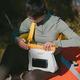 Водонепроникна сумка Naturehike CNK2300BS016 2.6 л жовта - мініатюра 2