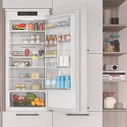 Холодильник Indesit INC20T321EU з морозильною камерою - мініатюра 7