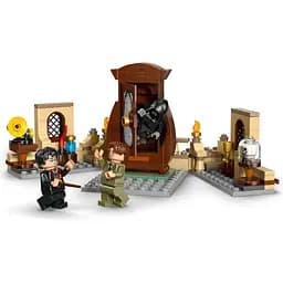 Конструктор LEGO Harry Potter Замок Гоґвортс: Лікарняне крило 907 деталей (76463) - мініатюра 2