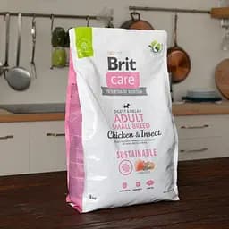 Сухий корм Brit Care Dog Sustainable Adult Small Breed для собак малих порід, з куркою та комахами, 3 кг - мініатюра 8