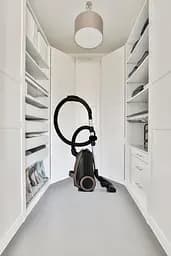 Пилосос мішковий Gorenje 850 Вт HEPA сенсорне керув. телескоп. трубка бронзовий - мініатюра 4