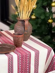 Лляна скатертина різдвяна з українським орнаментом "Рандеву червоний" - 150х150 см