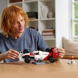 Конструктор LEGO Icons McLaren MP4/4 і Айртон Сенна 693 деталей (10330) - мініатюра 8