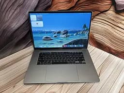 Ноутбук Apple MacBook Pro 16" 2019 i9-9880H/32/1TB (C02FV0EYMD6T) Б/в