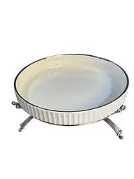 Керамическое блюдо 1572G с рельефом на серебристой подставке 25 см