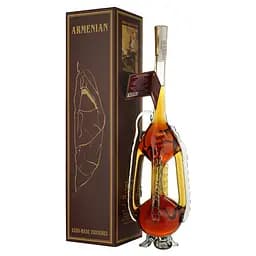 Бренді Proshyan Печера 5 yo 40% 0.5 л, у подарунковій коробці