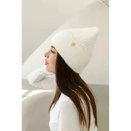 Женская зимняя шапка Бини Ангора с ангорой 80% орнаментом и флисовой подкладкой Белый