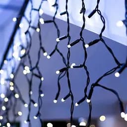 Наружная новогодняя гирлянда бахрома (черная проволока) Xmas W-2 10x0.6 м 200 LED Белый