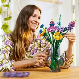 Конструктор LEGO Botanicals Букет польових квітів 939 деталей (10313) - мініатюра 5