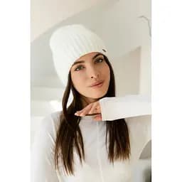 Женская зимняя шапка Ангора Молодежь из ангоры 80% с двойной вязкой Белый