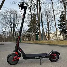 Електросамокат GIANT U9 Ultra 13Ah 500W з алюмінівою рамою та надувними колесами (2025 року) - мініатюра 6