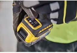 DeWALT Шурупокрут ударний аккумуляторний XR Li-Ion 18В 282Нм 3800об/хв 4400уд/хв 1.1кг без АКБ та ЗП - мініатюра 4