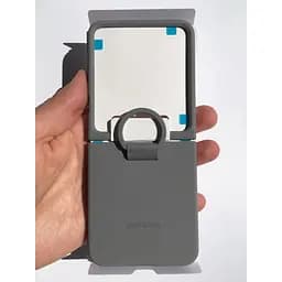 Оригінальний силіконовий чохол із кільцем Silicone Cover with Ring для Samsung Galaxy Z Flip6/Flip 7 FE/ Flip5 Gray EF-PF741TJEGUA SM-F741/SM-F761/SM-F731 - мініатюра 4