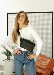 Женская сумка бананка Sambag HARVI черная 24 × 16 × 6 см (88213001)