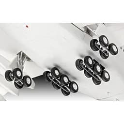 Збірна модель-копія Revell Літак Airbus A380-800 Lufthansa нова ліврея 1:144 (RVL-03872) - мініатюра 6
