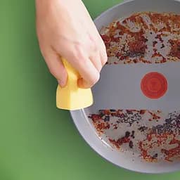Універсальна сковорода Tefal Renew Eco Design 24 см (C4250443) з керамічним антипригарним покриттям. - мініатюра 2