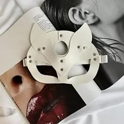BDSM маска кішки біла