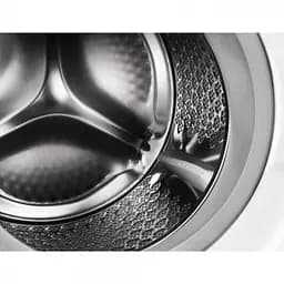 Пральна машина автоматична Electrolux EW9W161BUC - мініатюра 5
