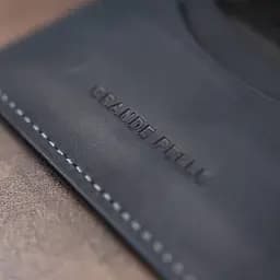 Візитниця з обкладинкою для ID-паспорта з натуральної шкіри Grande Pelle 11290 чорна - мініатюра 6