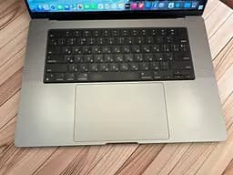 Ноутбук Apple MacBook Pro 16" 2021 M1 MAX/32/512 (CFP6WK6MMV) Б/в - мініатюра 2