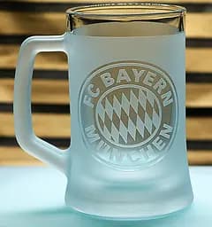 Пивний келих 660 мл ФК Bayern München Бавария з гравіюванням подарунок для фаната   футбольний кухоль